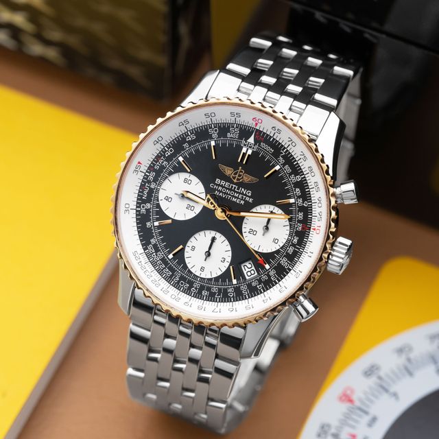 Breitling Navitimer D23322 Image 2